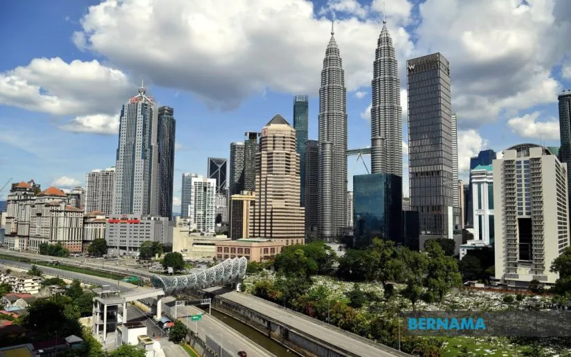 Illustration of Malaysian ringgit notes beside budget documents