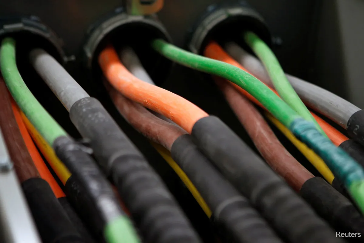 Illustration of an undersea fibre-optic cable connecting Southeast Asian countries
