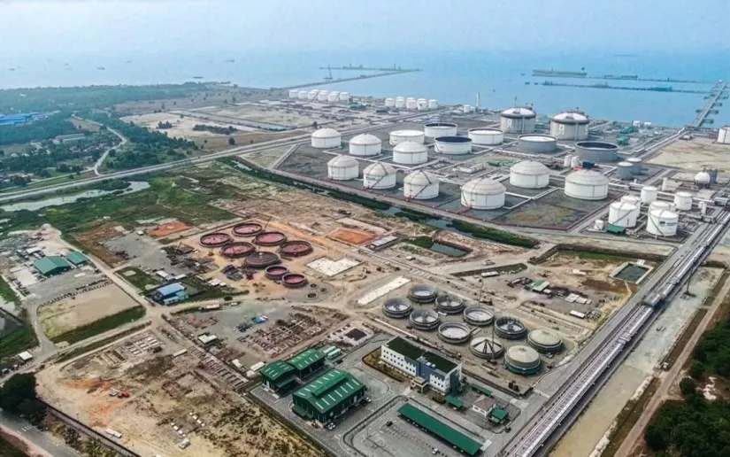 Storage tanks and pipelines at an industrial port